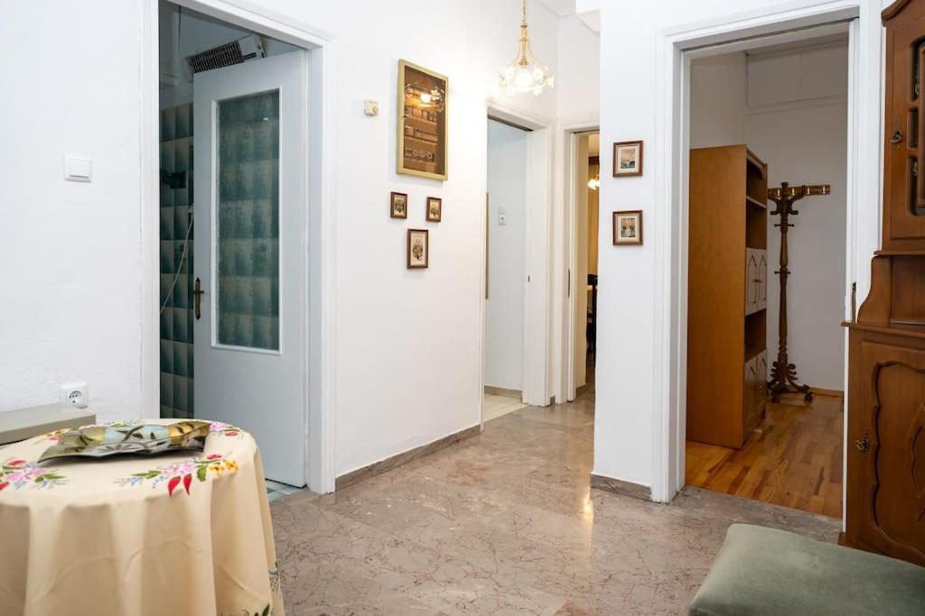 Theoni Central Apartment كالامباكا المظهر الخارجي الصورة