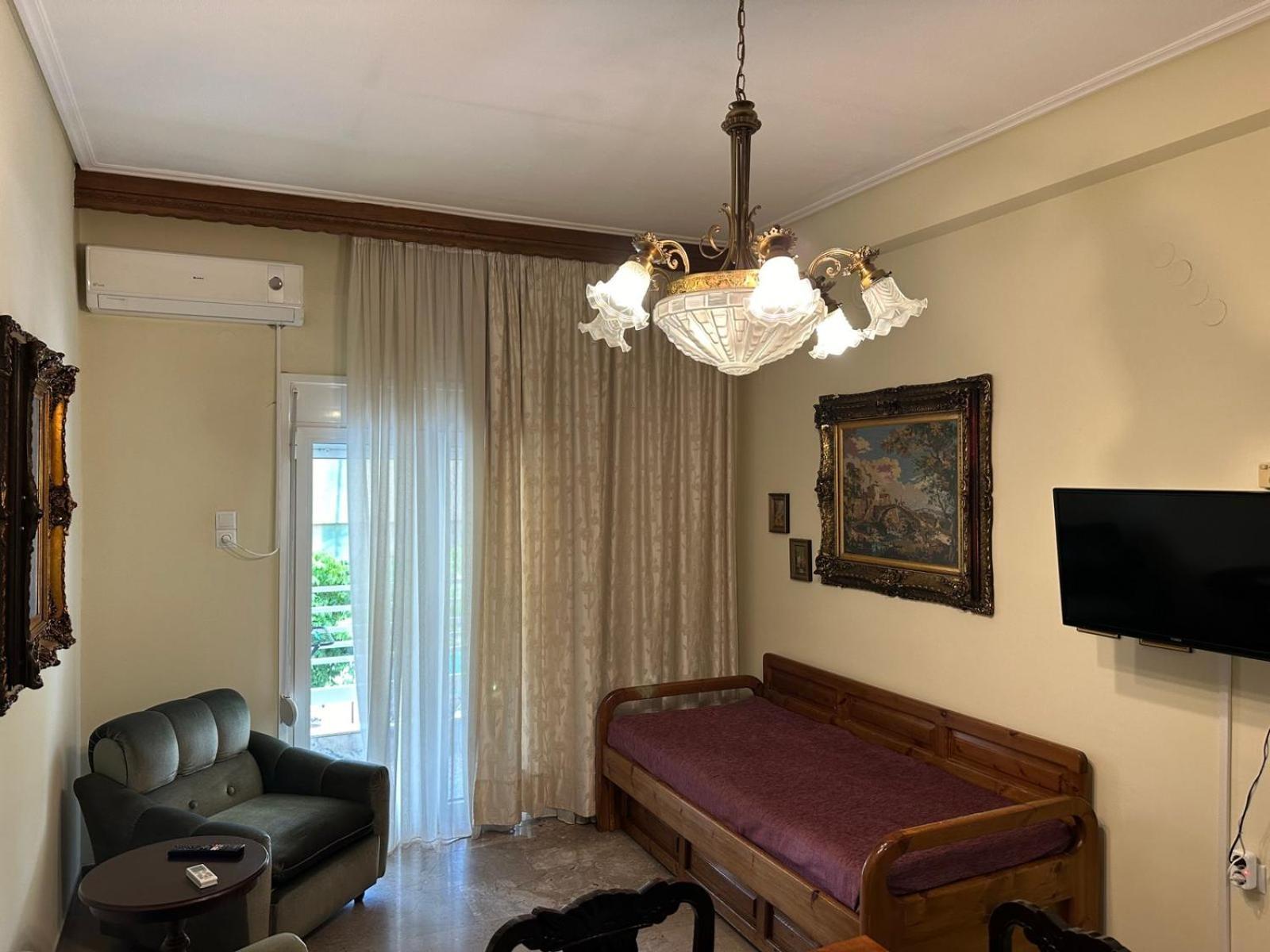 Theoni Central Apartment كالامباكا المظهر الخارجي الصورة